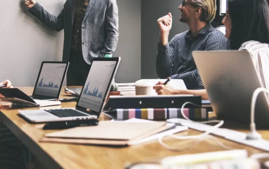 group-diverse-people-having-business-meeting@2x (1)